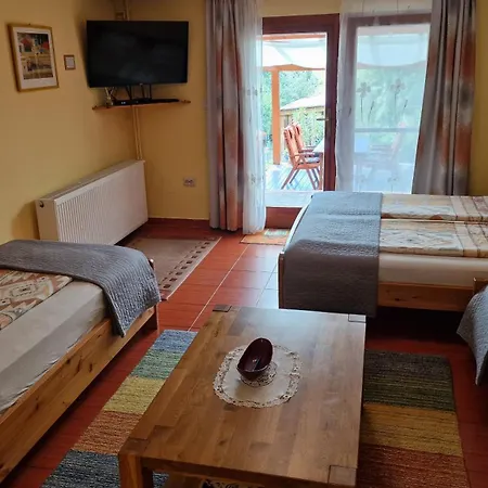 Virag Apartmanhaz