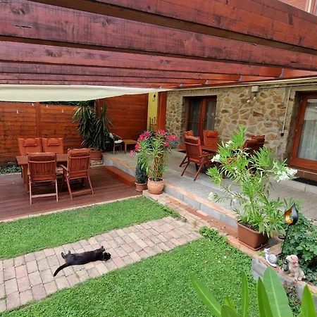 Virag Apartmanhaz Apartmán Šoproň