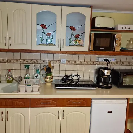 Virag Apartmanhaz * Šoproň