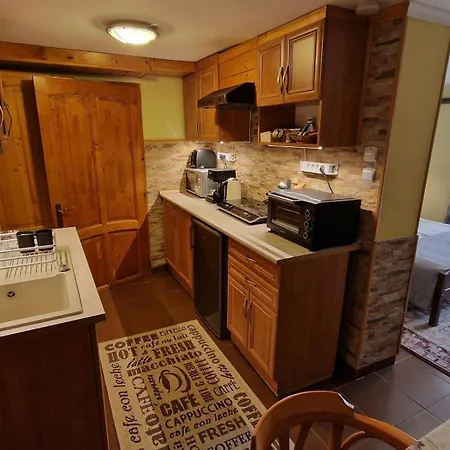 Virag Apartmanhaz