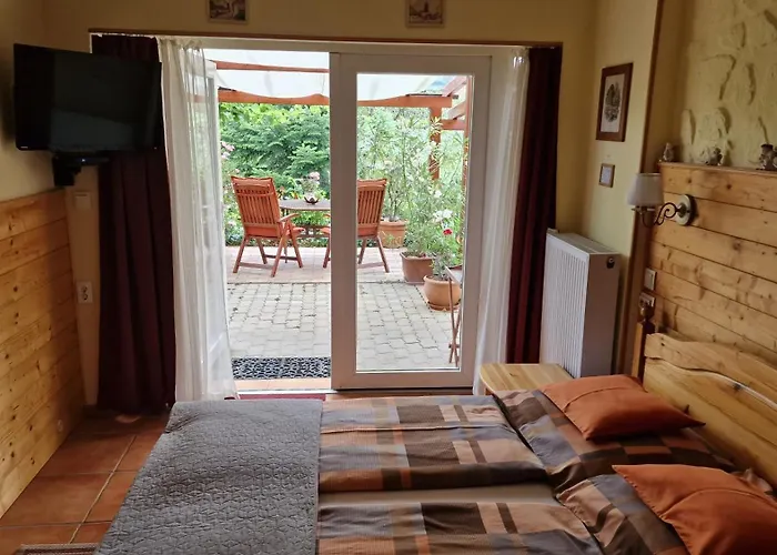 Virag Apartmanhaz Šoproň